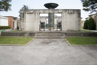 mausoleo Rossoni al entro del cimitero